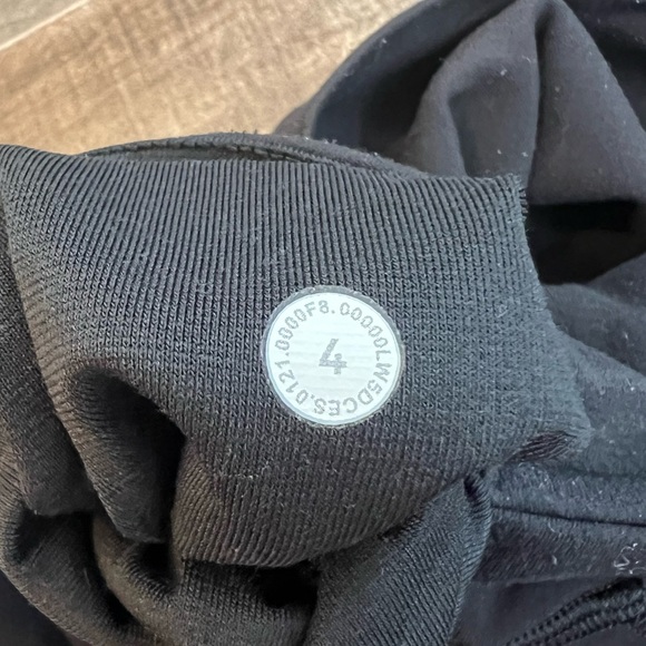 Lululemon Align High Rise Pant with Pockets 25"
Black - Picture 8 of 9